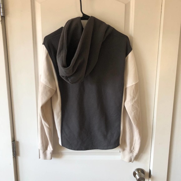 Abercrombie & Fitch Soft A&F Collection Color Block Hoodie size XS Gray Cream - Picture 6 of 13